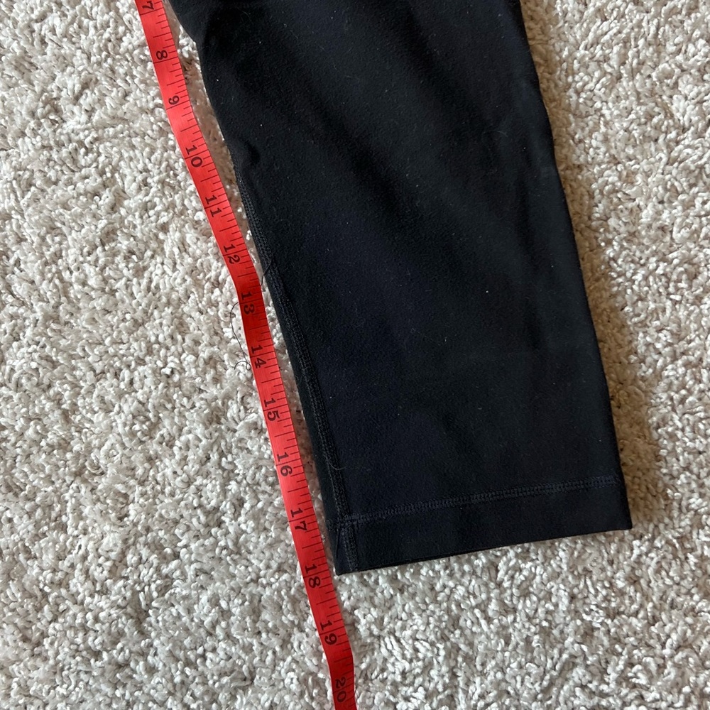 Lululemon Black Capris - image 5